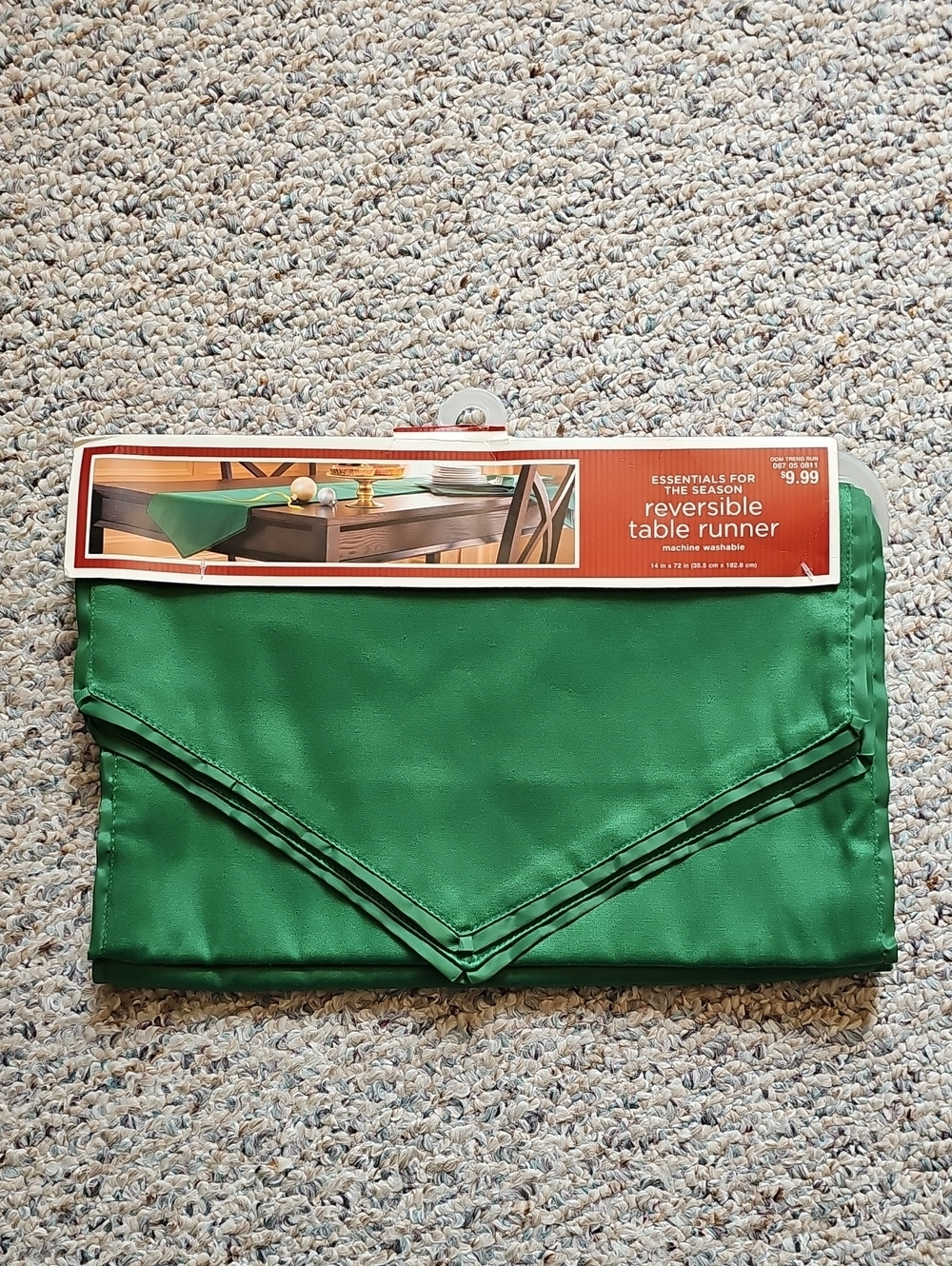 Essentials Green Reversible Table Runner